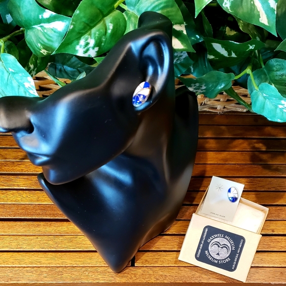 KALLESTEWA Designer Earrings Zuni Lapis Mother of Pearl Sterling Signed - NWT - Picture 8 of 8